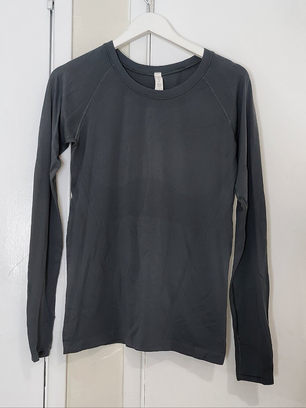 Athleta Charcoal Gray Long Sleeve Crewneck Top